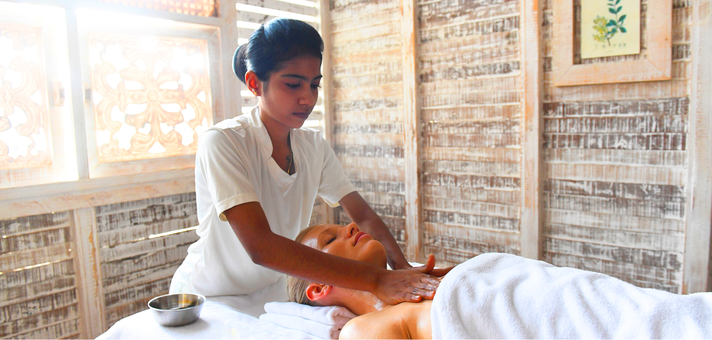 Guest enjoying Ayurvedic body therapy at Ayurveda retreat Sri Lanka – Ayurvie Weligama