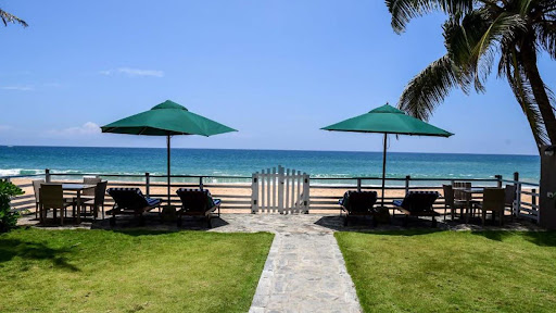 The sea view of Hikka House villa, a beachfront hotel in Hikkaduwa with direct ocean access